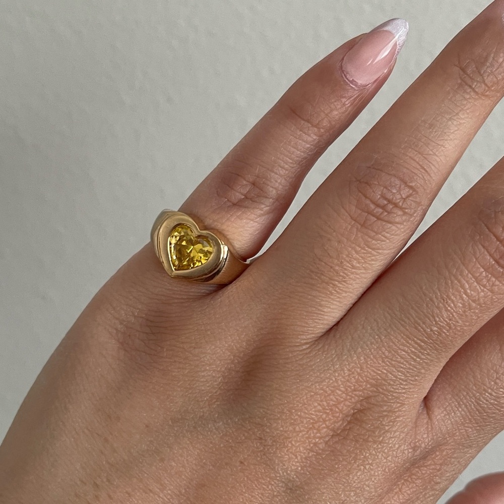 Gold Heart Ring with Yellow Gemstone Size 6